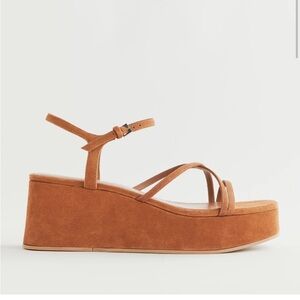 Reformation Zolanda Platforms